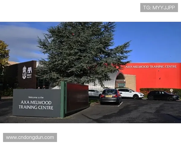 利物浦足球俱乐部官方微博发布最新战况与球员动态，紧跟红军步伐