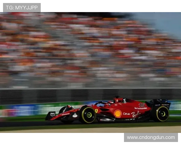 F1赛季激烈角逐持续 红牛车队再创辉煌 迈向冠军宝座的最新动态 F1赛季激烈角逐持续 红牛车队再创辉煌 迈向冠军宝座的最新动态