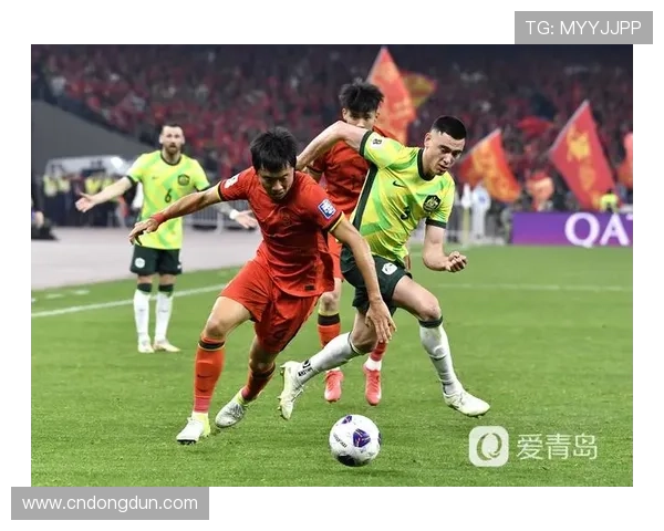 中国男篮逆袭战胜澳大利亚成功晋级世界杯四强 决赛全力以赴争夺金牌 中国男篮逆袭战胜澳大利亚成功晋级世界杯四强 决赛全力以赴争夺金牌