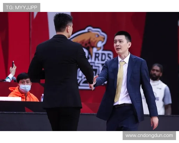 新赛季CBA焦点对决揭幕战 辽宁队与广东队展开巅峰对决